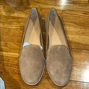 Brand new: women’s UGG flat